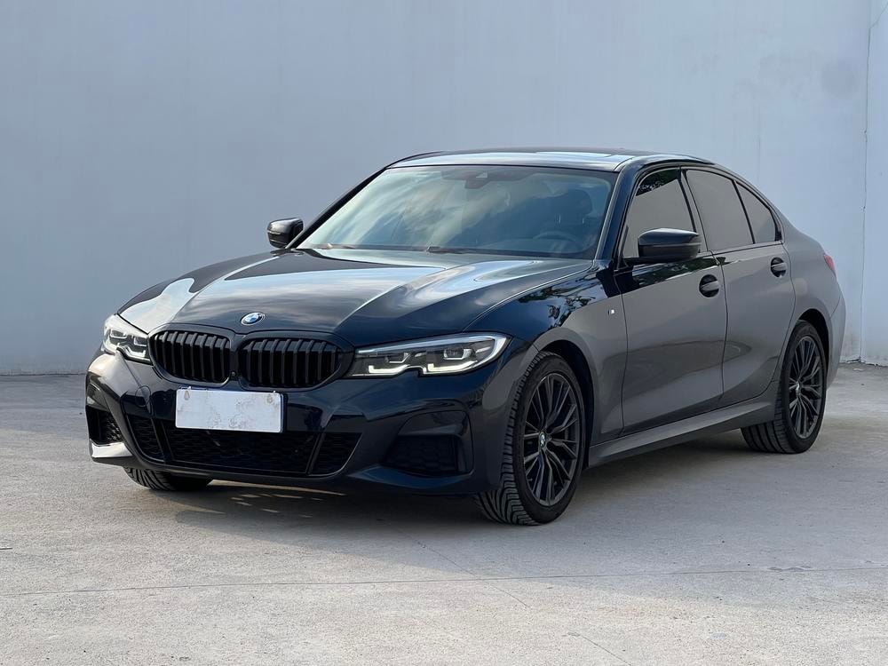 BMW 3-Series 2021 — фото автомобиля 1