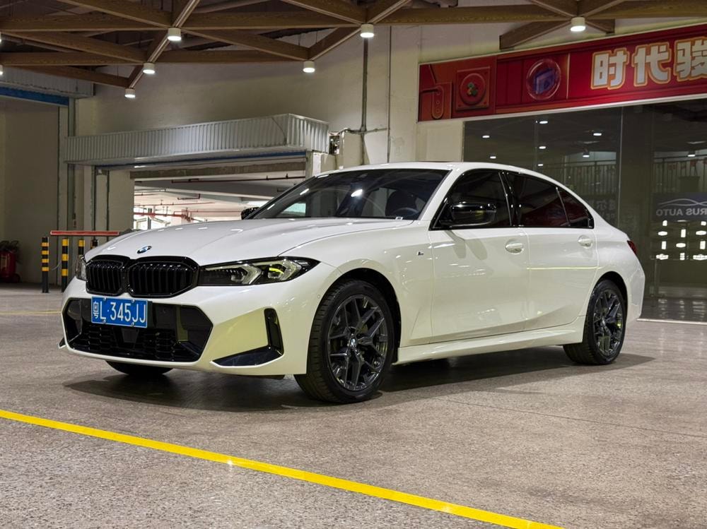 BMW 3-Series 2025 — фото автомобиля
