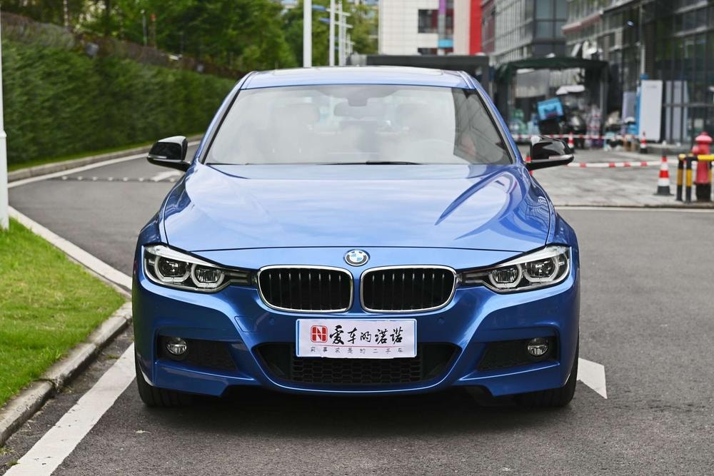 BMW 3-Series 2017 — фото автомобиля 1