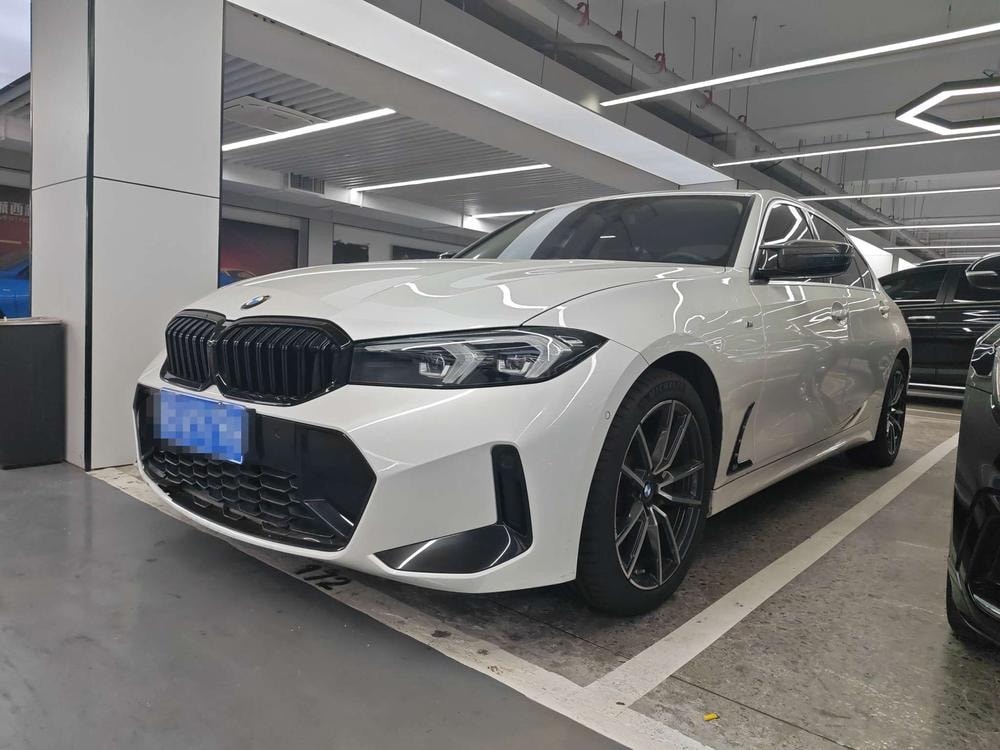 BMW 3-Series 2023 — фото автомобиля 1