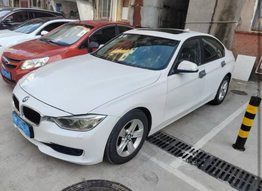 BMW 3-Series 2014 — фото автомобиля