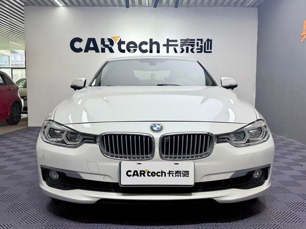 BMW 3-Series 2018 — фото автомобиля 1