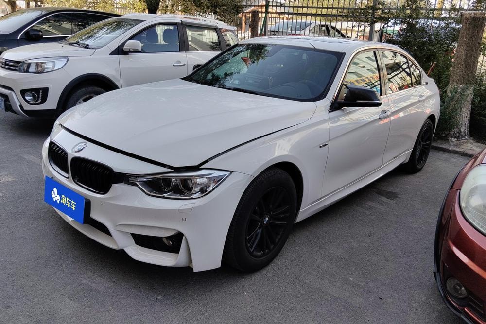 BMW 3-Series 2015 — фото автомобиля