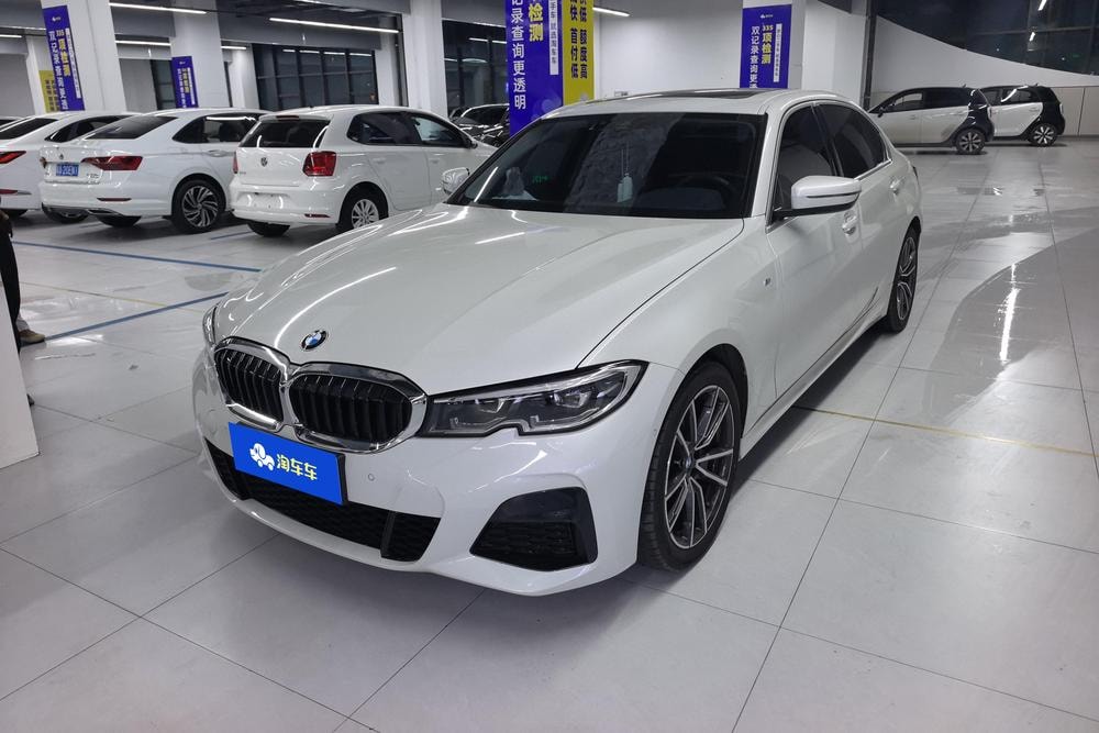 BMW 3-Series 2020 — фото автомобиля 1