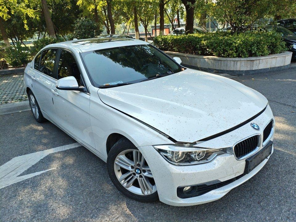 BMW 3-Series 2017 — фото автомобиля 1