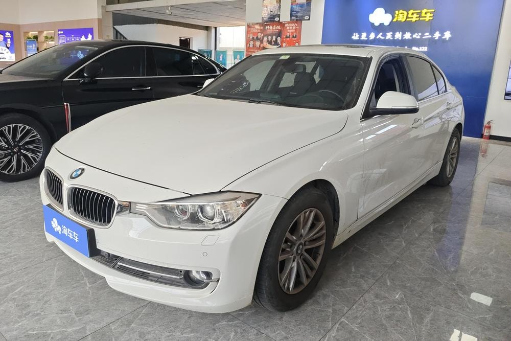 BMW 3-Series 2015 — фото автомобиля 1