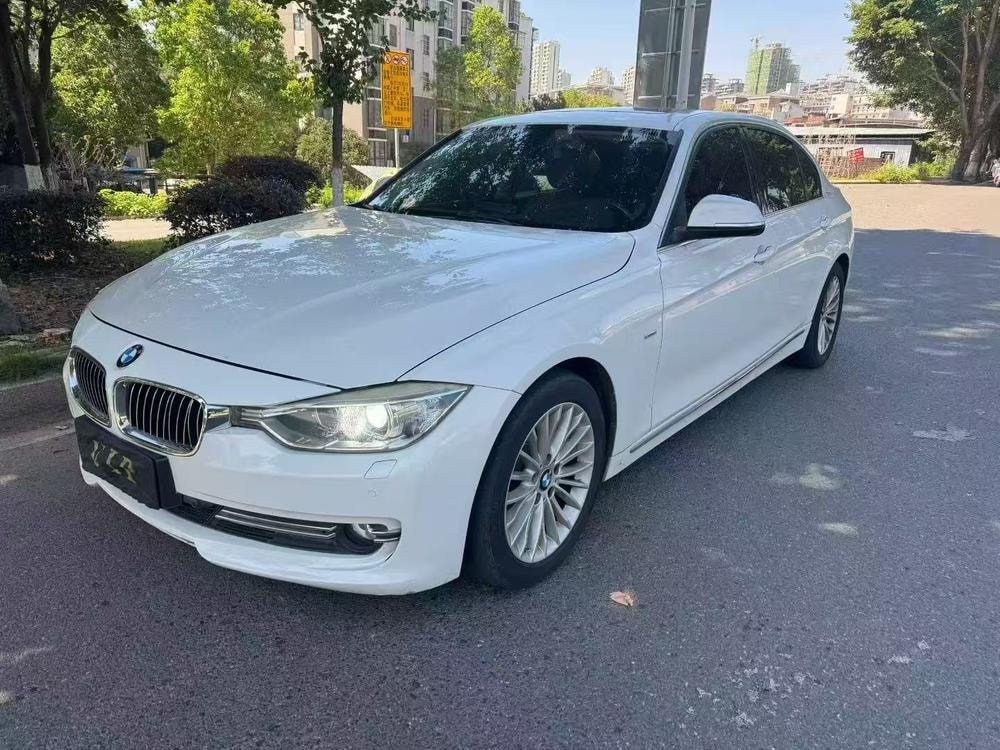 BMW 3-Series 2014 — фото автомобиля 1