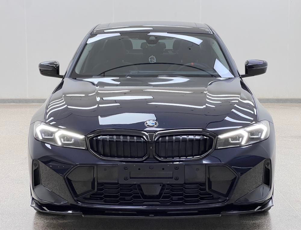 BMW 3-Series 2025 — фото автомобиля 1