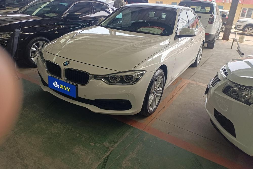 BMW 3-Series 2017 — фото автомобиля