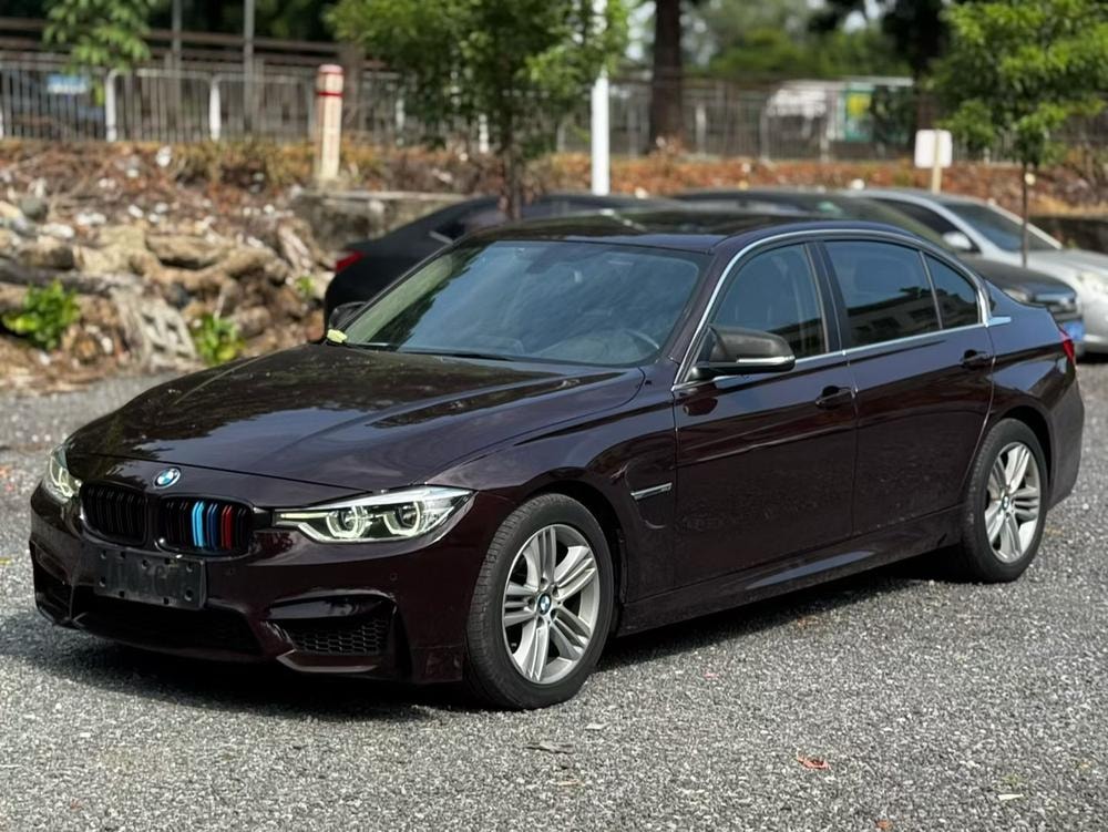 BMW 3-Series 2016 — фото автомобиля 1