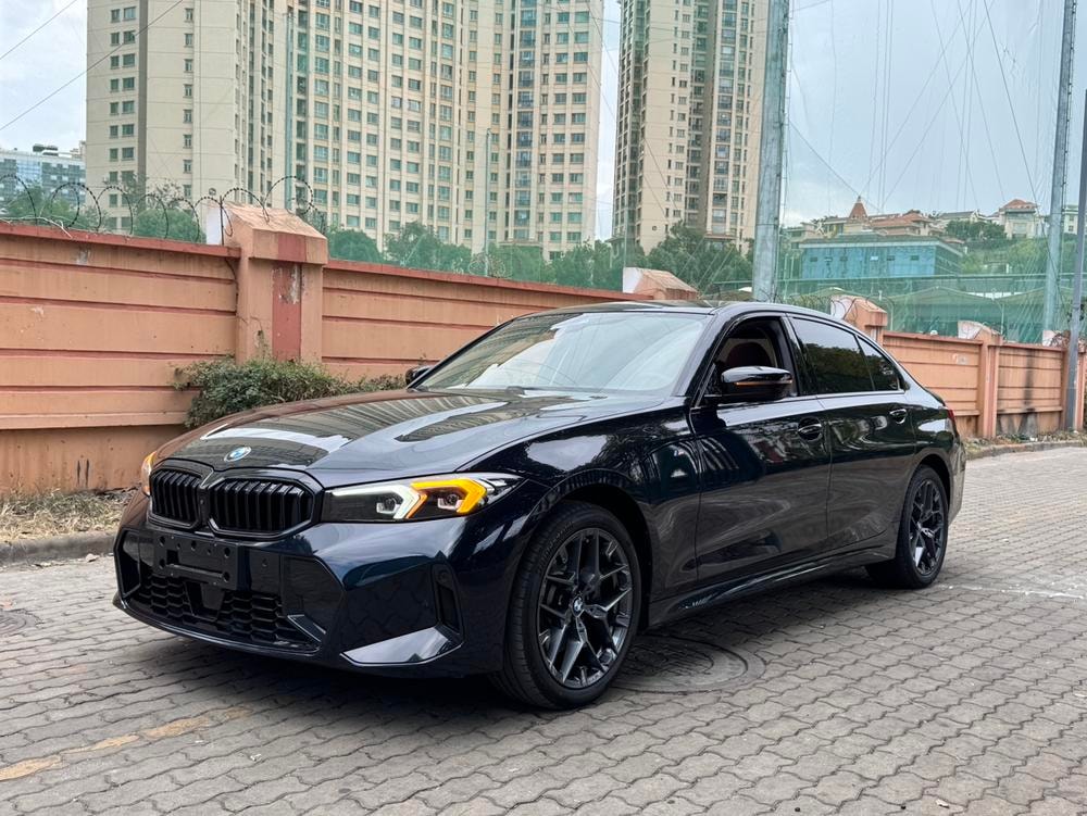 BMW 3-Series 2025 — фото автомобиля