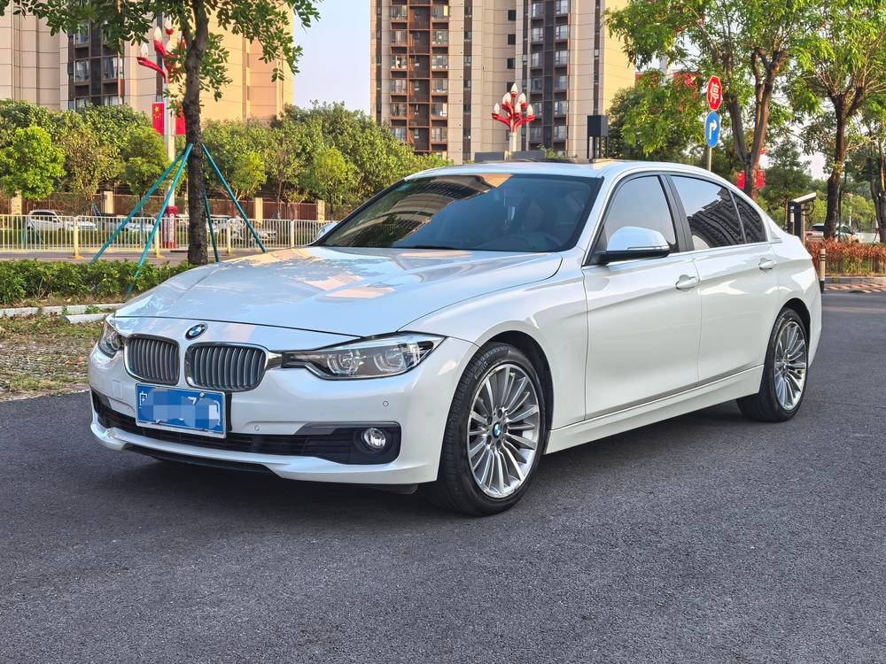 BMW 3-Series 2019 — фото автомобиля 1
