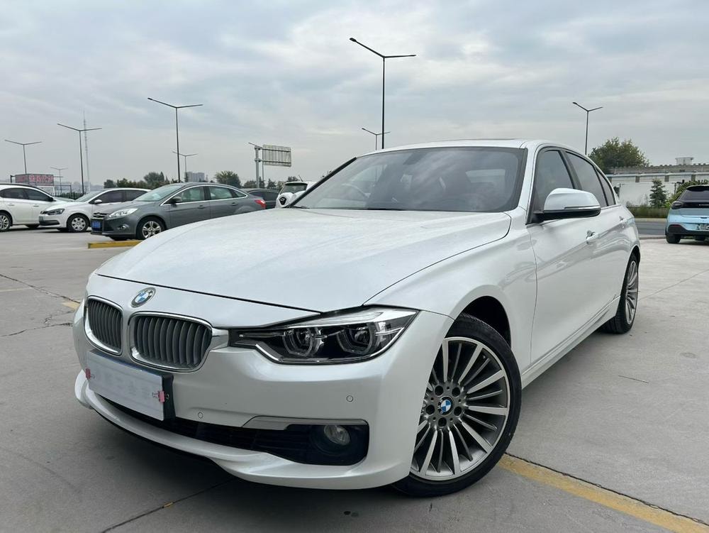 BMW 3-Series 2019 — фото автомобиля 1