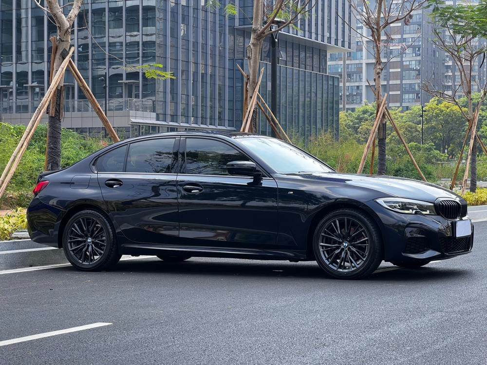 BMW 3-Series 2020 — фото автомобиля 1