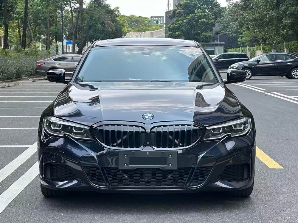 BMW 3-Series 2020 — фото автомобиля 1