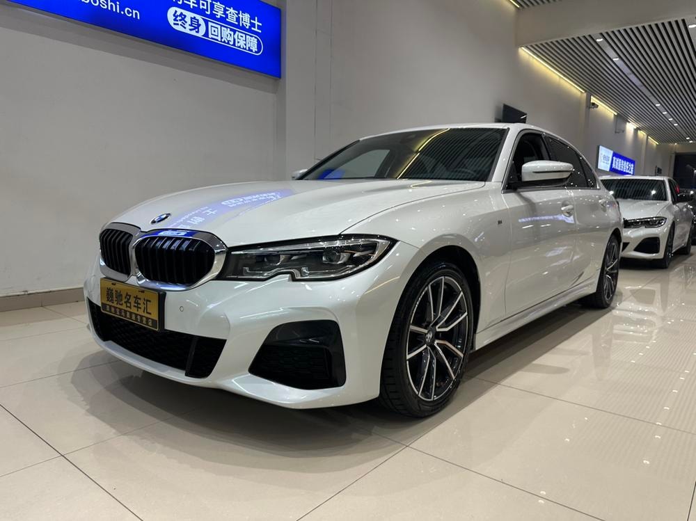 BMW 3-Series 2022 — фото автомобиля 1