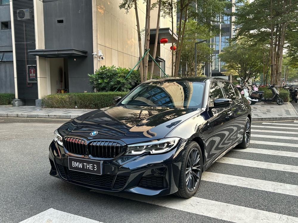 BMW 3-Series 2020 — фото автомобиля 1