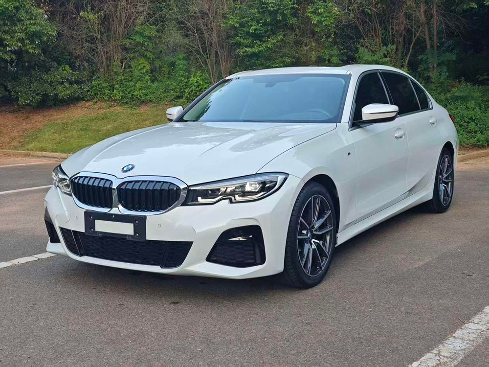 BMW 3-Series 2020 — фото автомобиля
