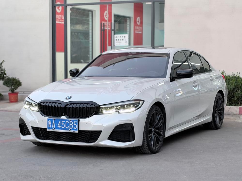 BMW 3-Series 2020 — фото автомобиля