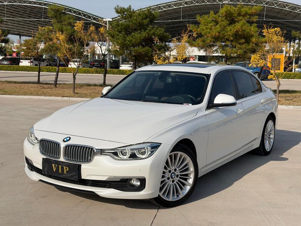 BMW 3-Series 2018 — фото автомобиля