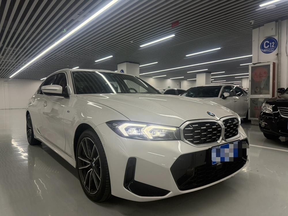 BMW 3-Series 2025 — фото автомобиля