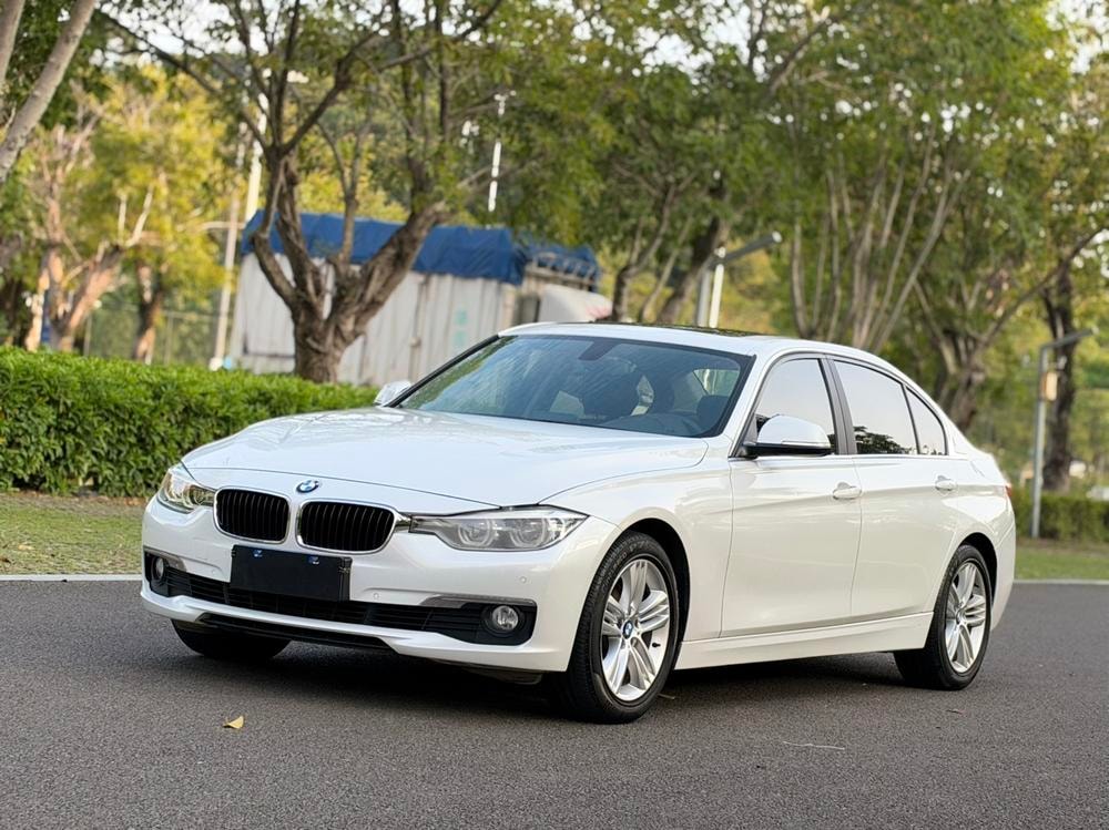 BMW 3-Series 2016 — фото автомобиля
