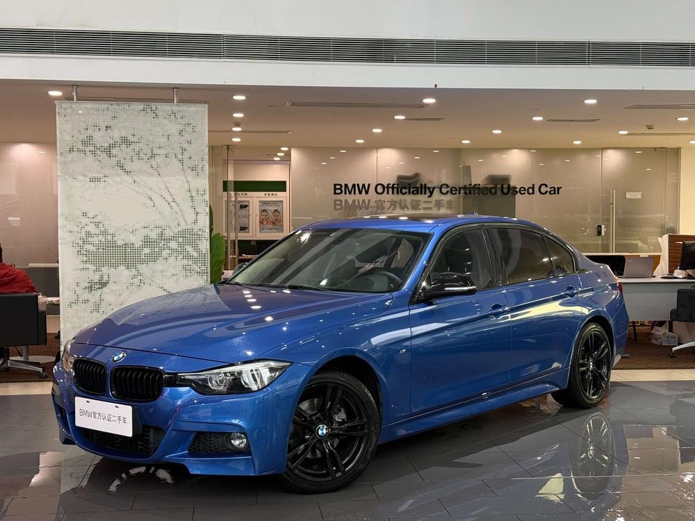 BMW 3-Series 2019 — фото автомобиля