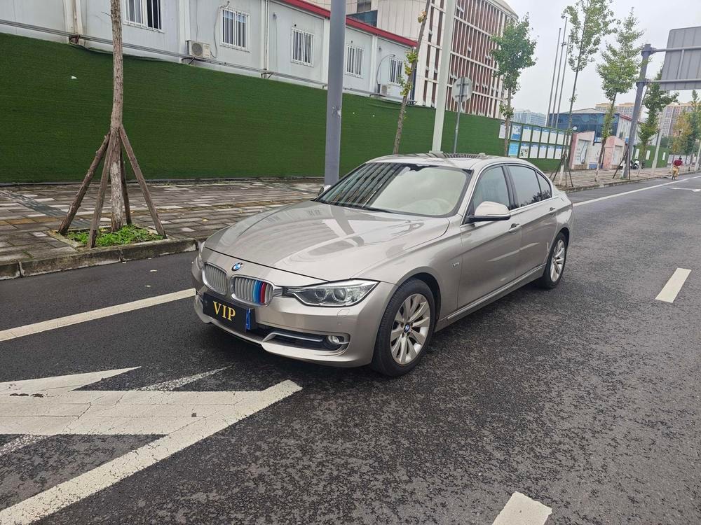 BMW 3-Series 2013 — фото автомобиля