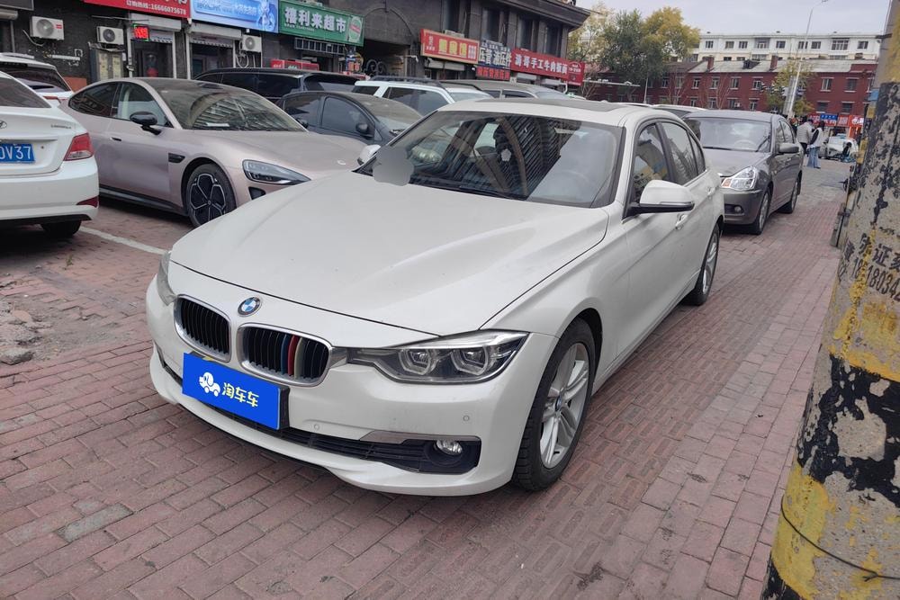 BMW 3-Series 2016 — фото автомобиля