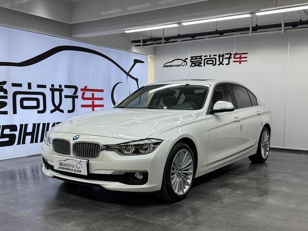 BMW 3-Series 2018 — фото автомобиля