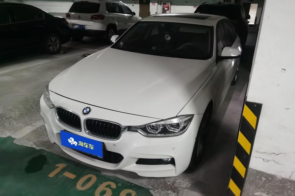 BMW 3-Series 2019 — фото автомобиля
