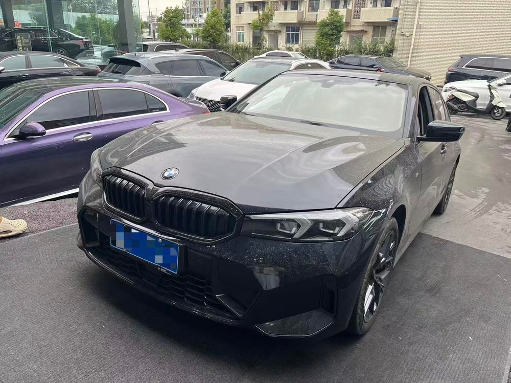 BMW 3-Series 2025 — фото автомобиля