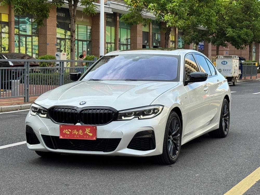 BMW 3-Series 2020 — фото автомобиля