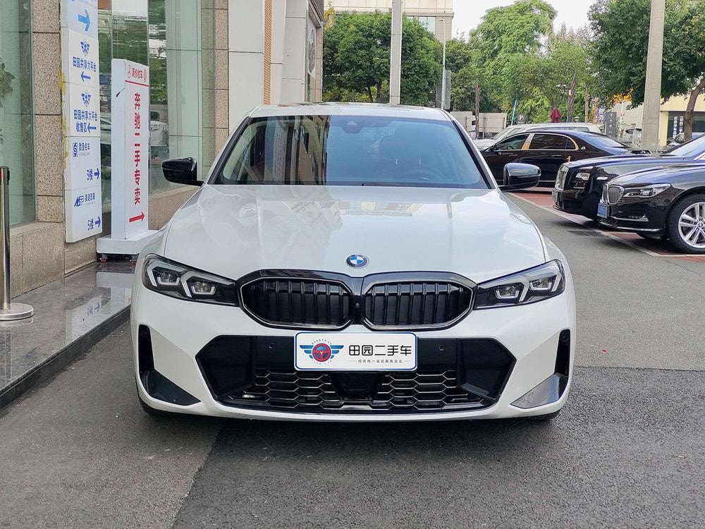 BMW 3-Series 2025 — фото автомобиля 1
