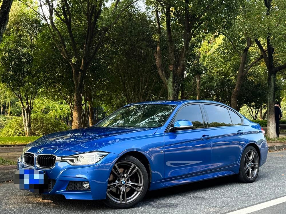 BMW 3-Series 2018 — фото автомобиля