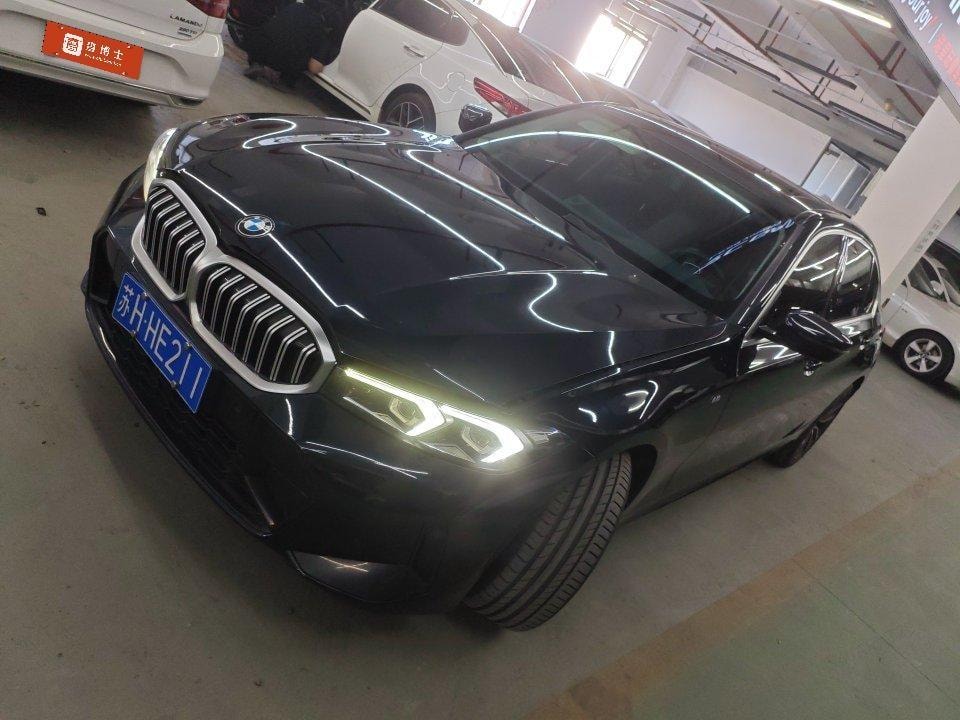 BMW 3-Series 2023 — фото автомобиля