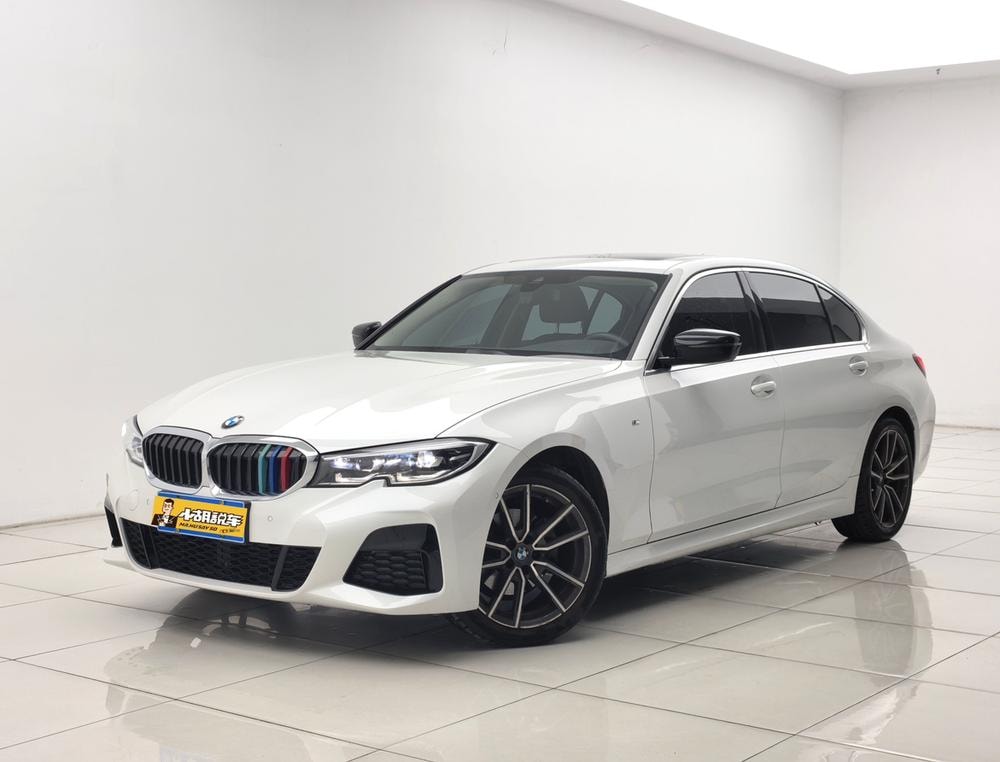 BMW 3-Series 2022 — фото автомобиля