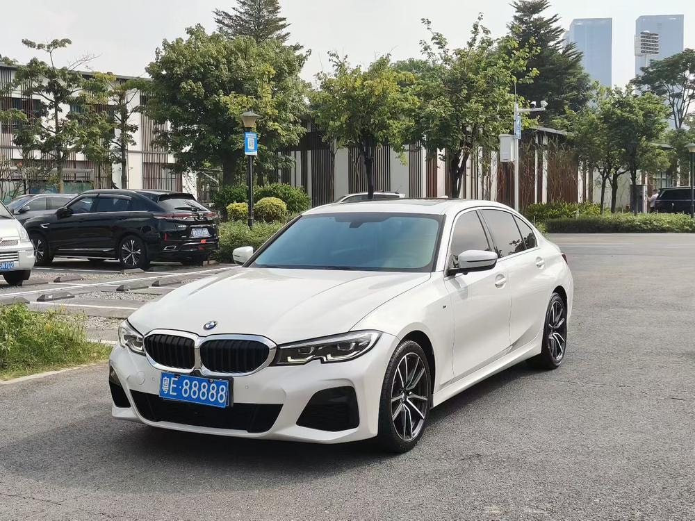BMW 3-Series 2020 — фото автомобиля 1