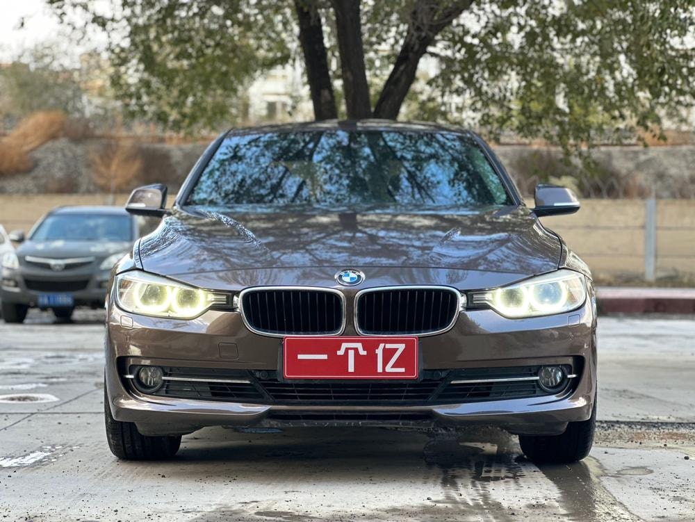 BMW 3-Series 2014 — фото автомобиля