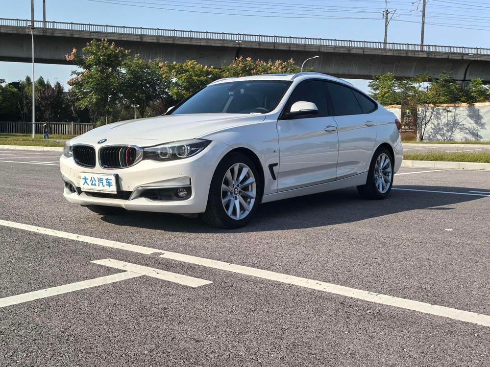BMW 3-Series GT 2018 — фото автомобиля