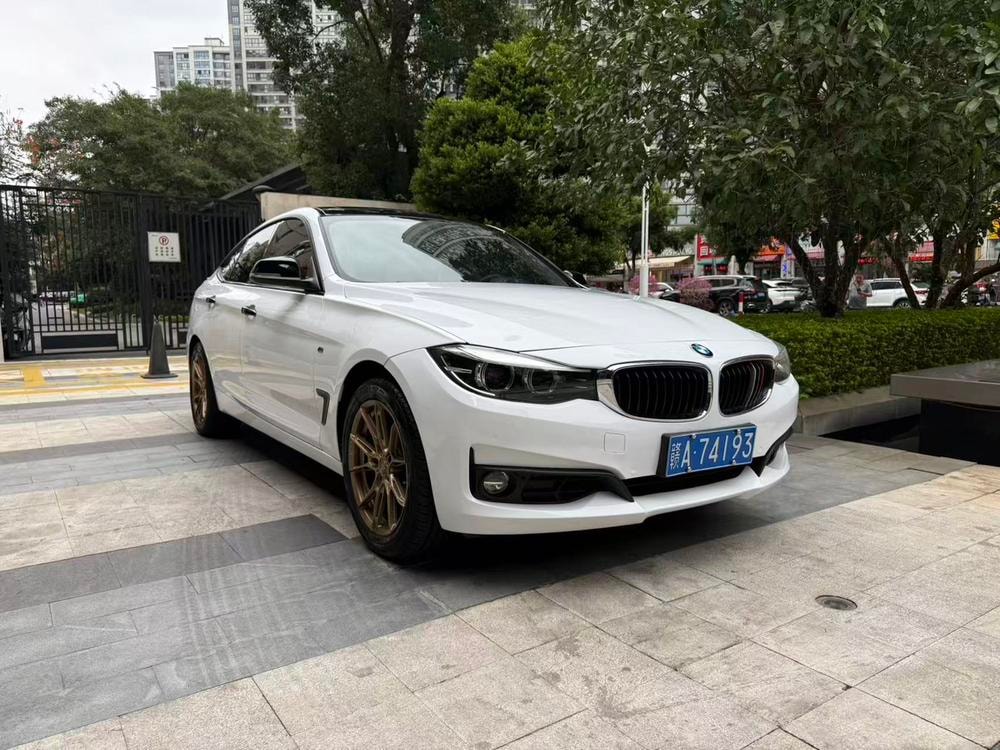 BMW 3-Series GT 2018 — фото автомобиля