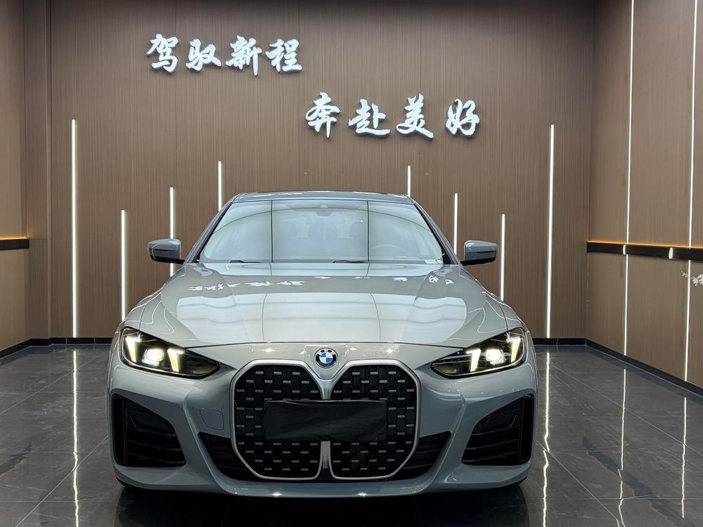 BMW 4-Series 2024 — фото автомобиля 1