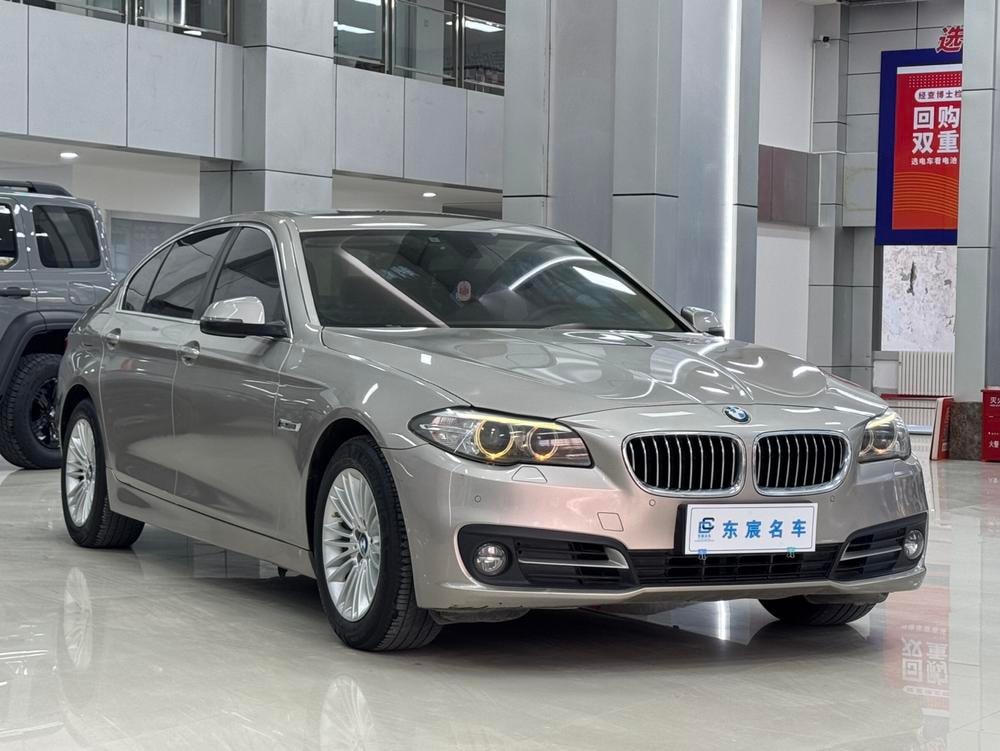 BMW 5-Series 2014 — фото автомобиля 1