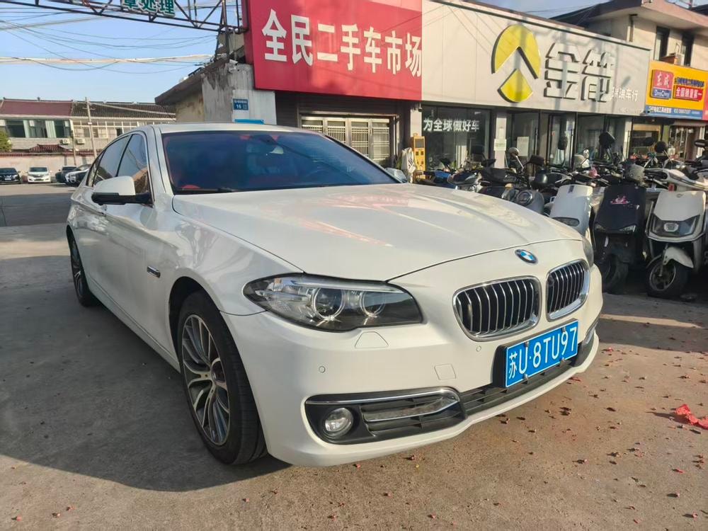BMW 5-Series 2013 — фото автомобиля