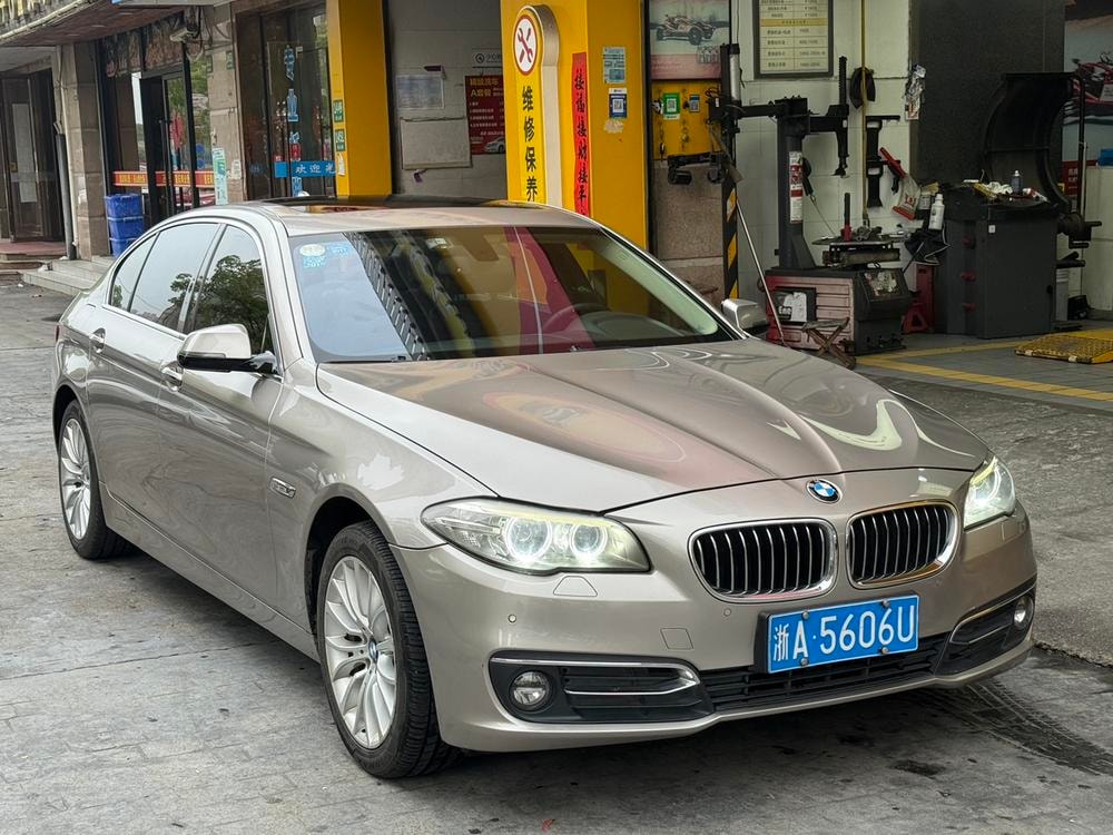 BMW 5-Series 2014 — фото автомобиля