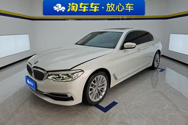 BMW 5-Series 2021 — фото автомобиля 1