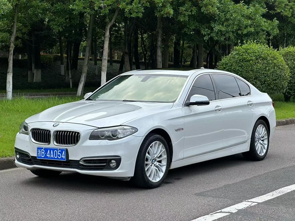 BMW 5-Series 2014 — фото автомобиля 1