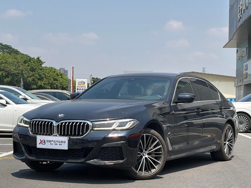 BMW 5-Series 2023 — фото автомобиля