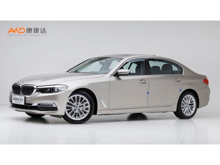 BMW 5-Series 2019 — фото автомобиля