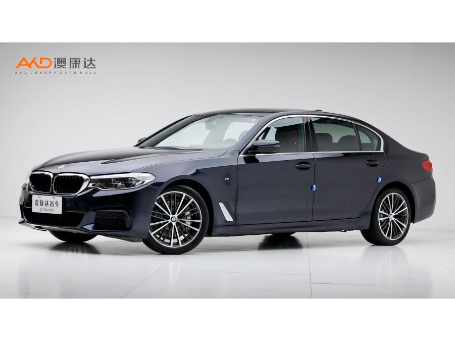 BMW 5-Series 2020 — фото автомобиля